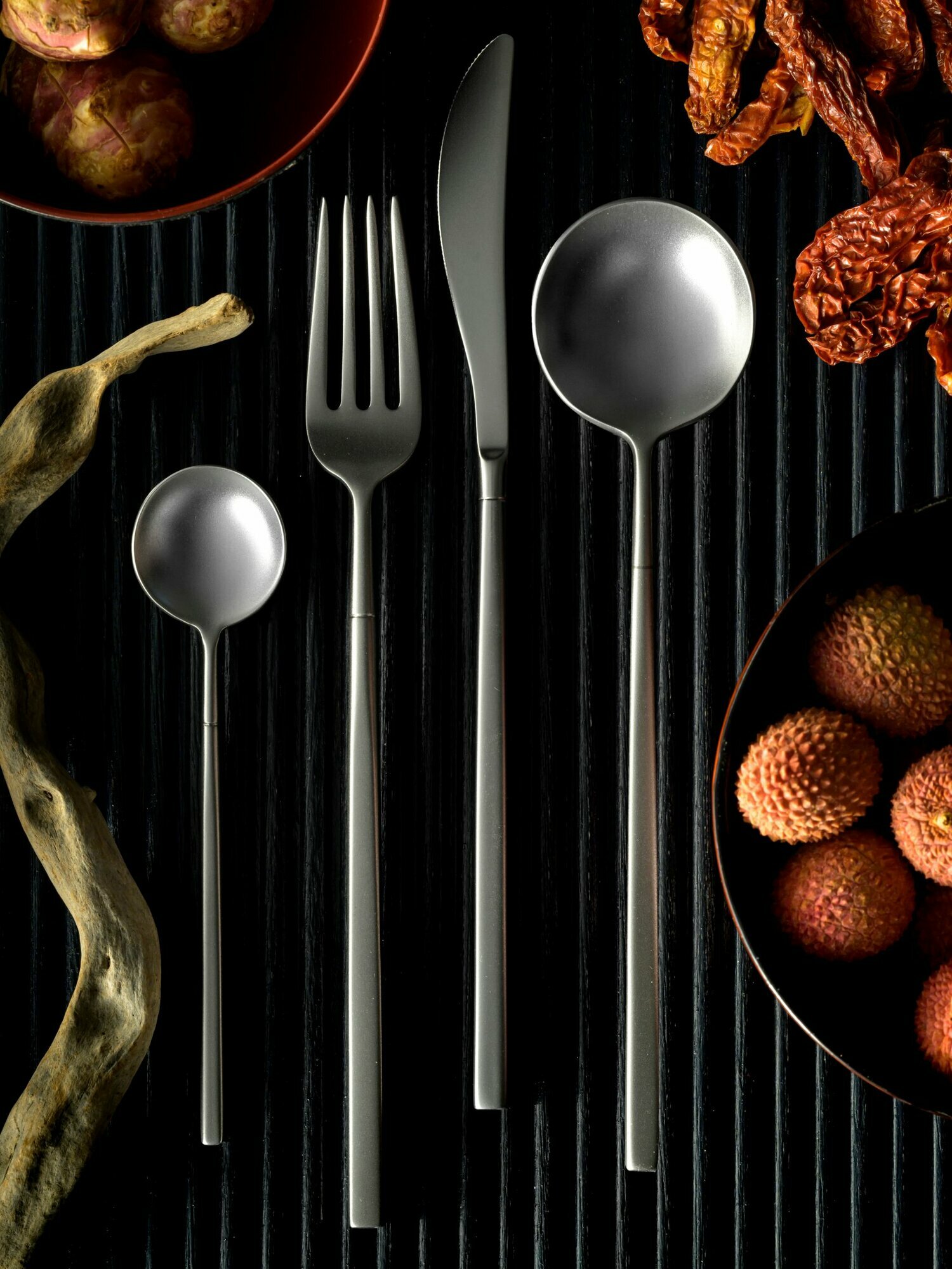 Набор столовых приборов EME  Posaterie  KYOTO  матовые  нержавеющая сталь  24 предмета  Италия