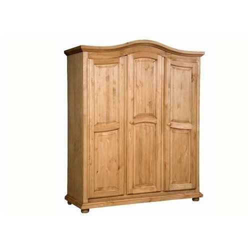 Шкаф из массива дерева 