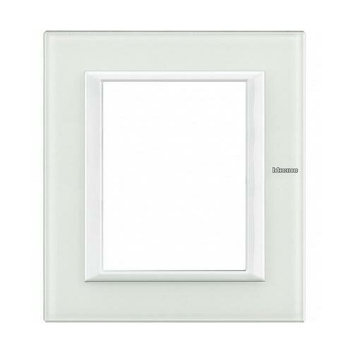 Bticino Axolute декоративные накладки прямоуг. формы, цвет белое стекло, на 3+3 мод. HA4826VBB Legrand