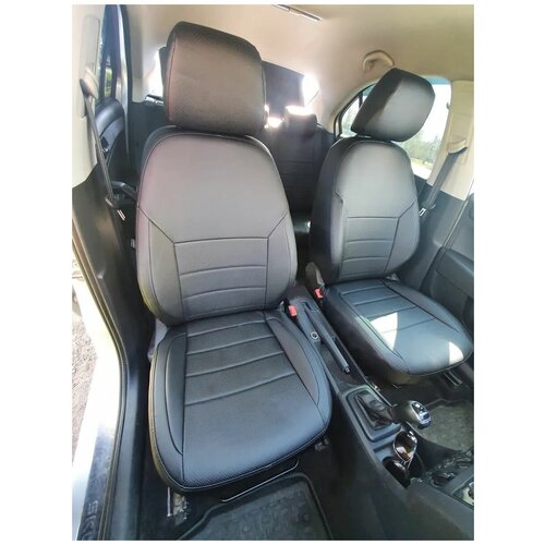 Чехлы на автомобильные сидения для Volkswagen Polo Liftback 2020-2022 г.в. (спинка заднего сидения 40/60) из экокожи черно-серые
