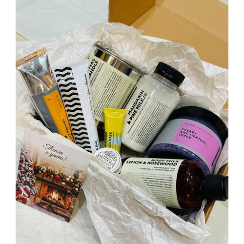 Подарочный набор До Мурашек Laboratorium Молочко для тела 250гр крем для ног 60 гр крем для рук сосновый лес 60мл молочко для ванны сосна и мандарин 250 гр бальзам для губ 10 гр маска для лица с церамидами свеча скраб для тела 1300 гр 3900₽