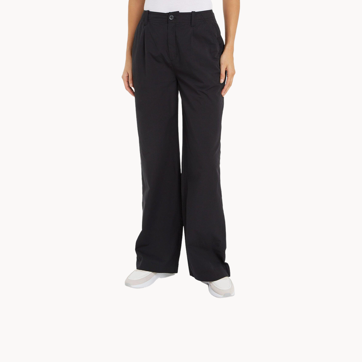 Брюки чинос