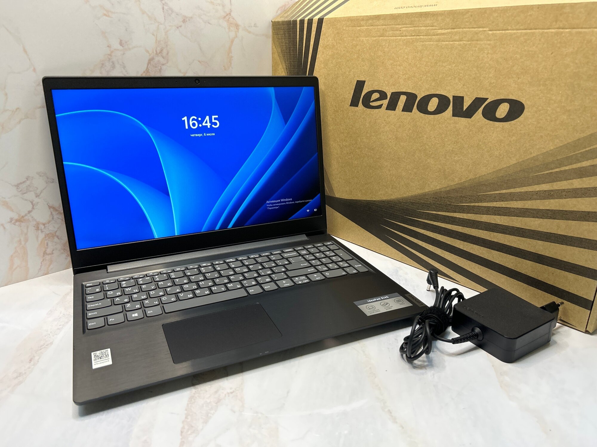 Ноутбук Lenovo S145-15API. Конфигурация: AMD 3020E/4GB/128GB + 500GB/Radeon Vega 3/FHD/DOS