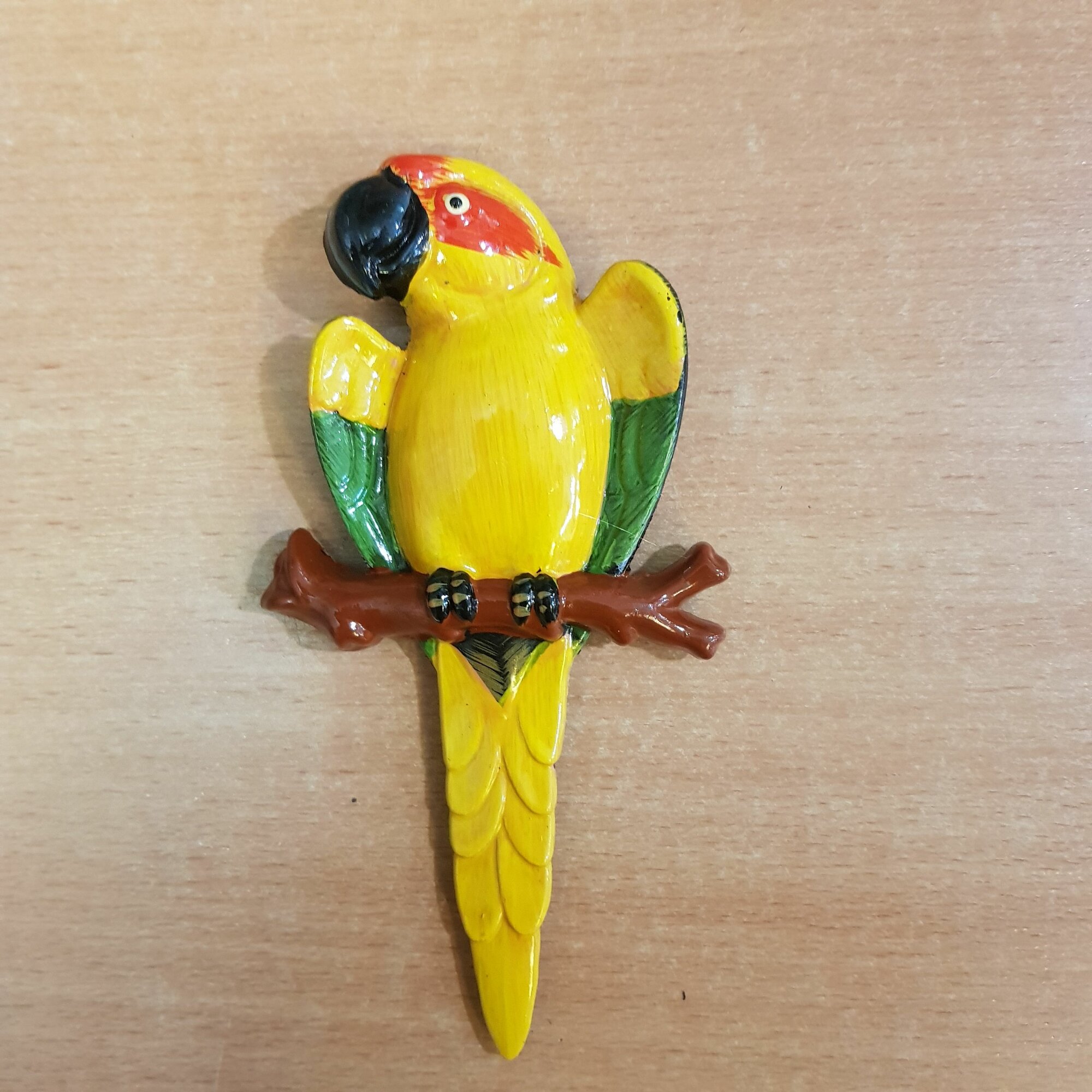 Изделие декоративное Магнит Гигант "Попугай" 16х8х2,5см, желтый 1223