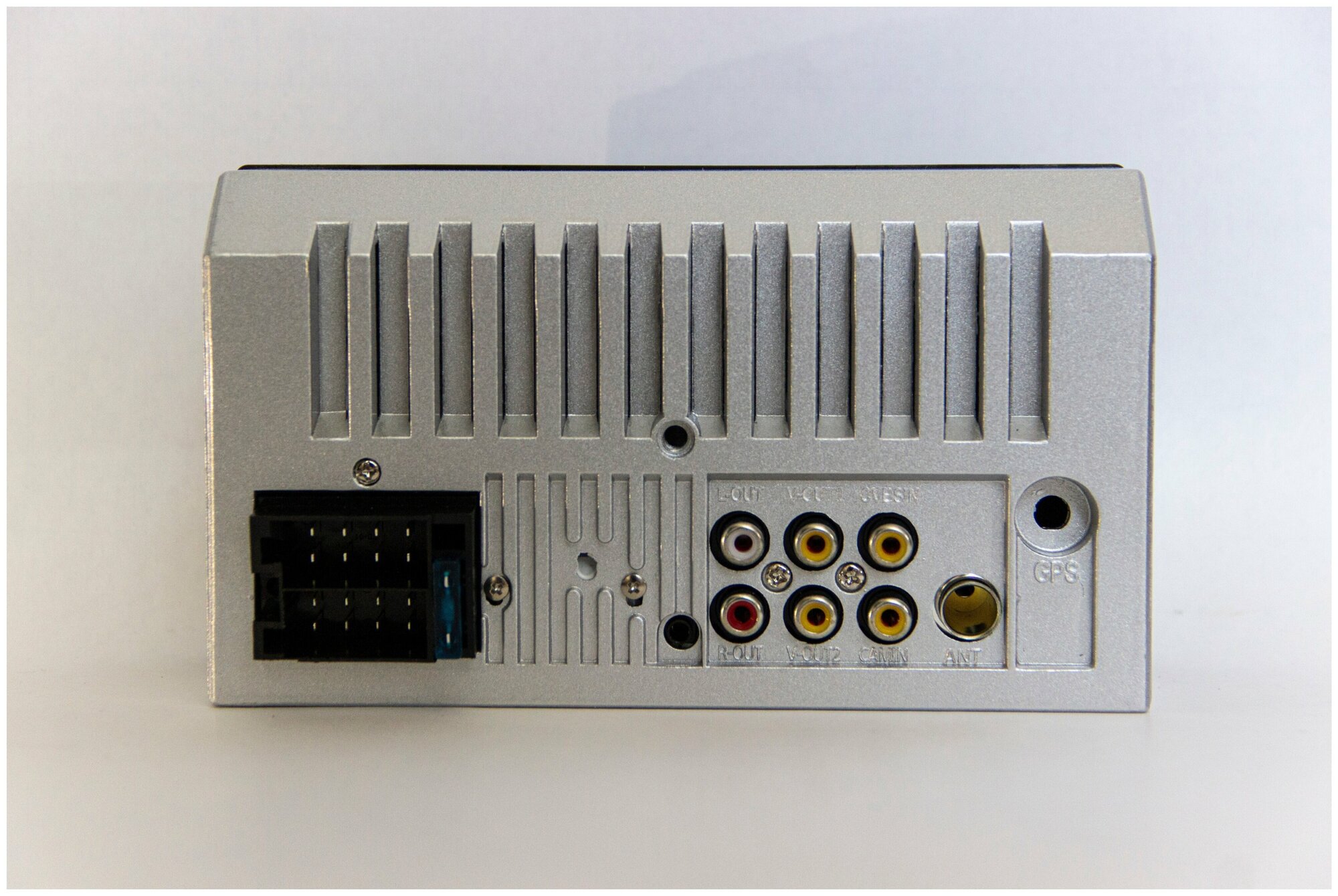 Автомагнитола цветная 2-DIN с экраном (Bluetooth, USB, AUX) с ИК пультом