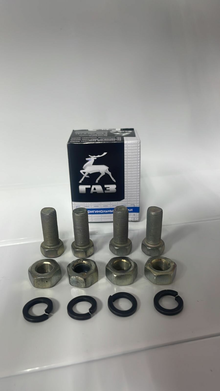 фото Болт карданного вала Волга, Газель, Соболь, УАЗ (М10х1,0х25) (к-т 4 шт + болты, гайки, шайбы) "Оригинал"