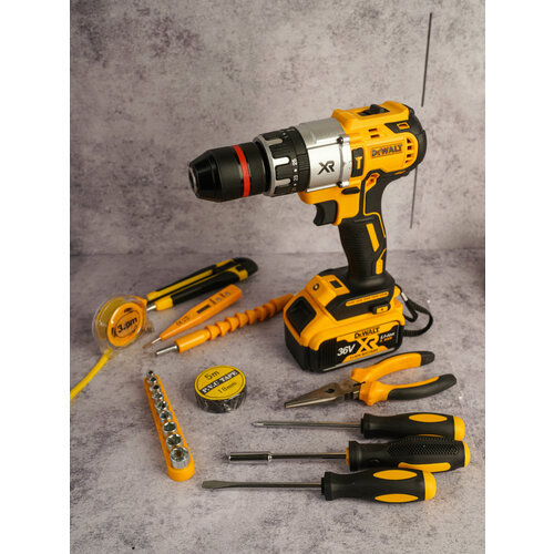 Дрель шуруповерт с набором инструментов От аккумулятора 21 В 42 Нм 7500₽