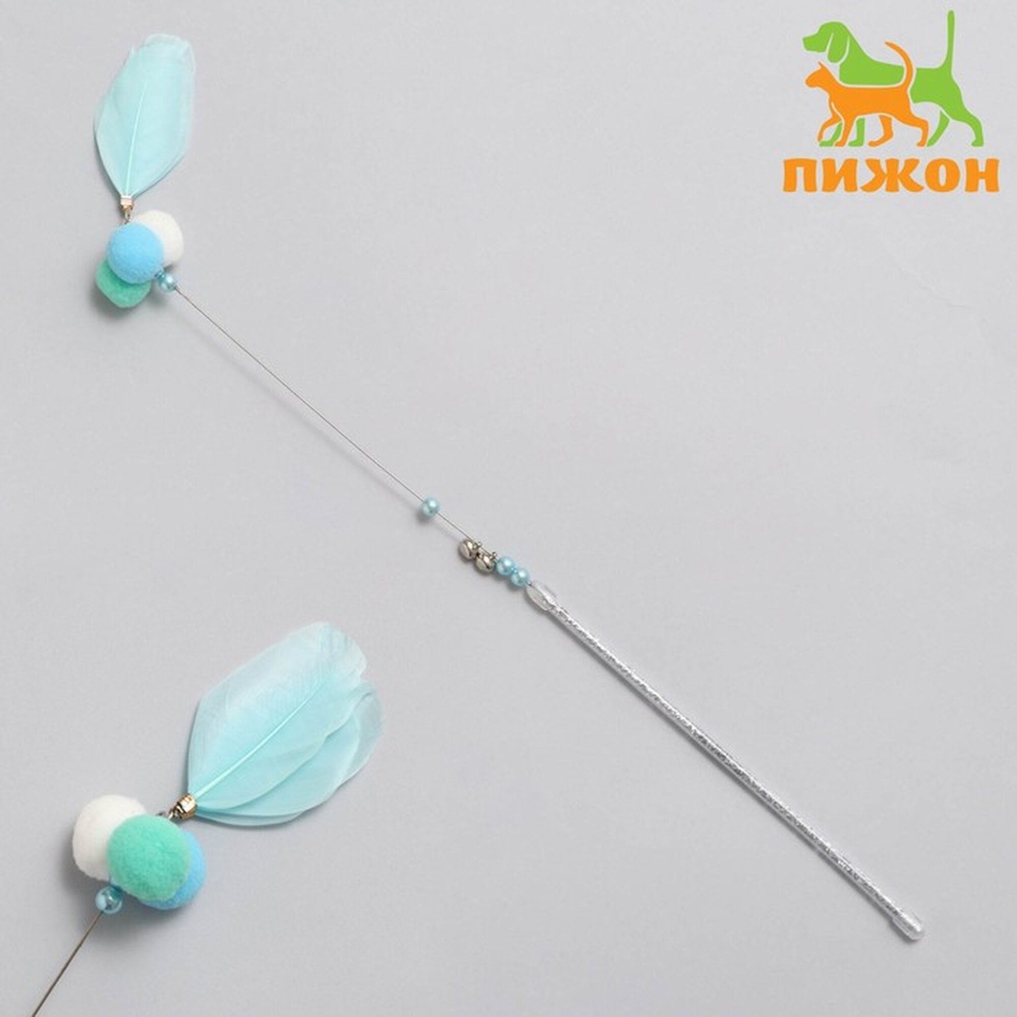 Дразнилка Пижон "Нежный хлопок" для кошек с перьями бубенчиками и колокольчиком 60 см