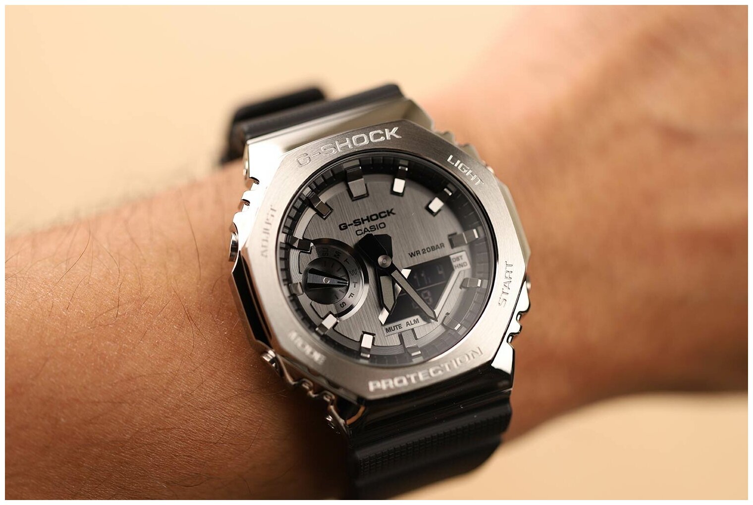 Наручные часы CASIO G-Shock, серебряный — фото 1