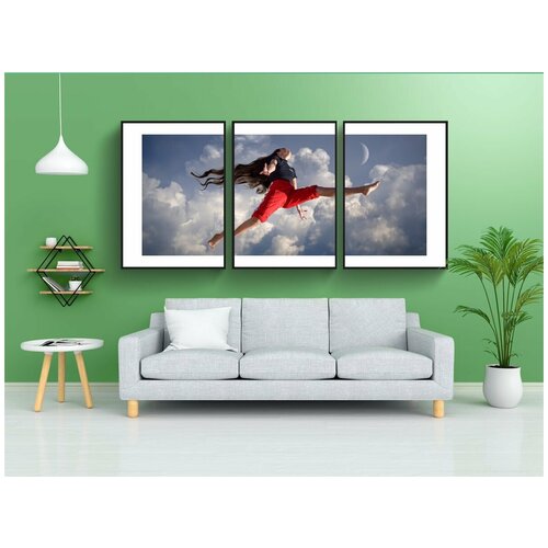 фото Набор модулных постеров для интерьера "девочка, прыгнуть, облака" 60x90 см. в тубусе, без рамки lotsprints