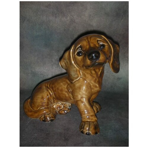 Статуэтка фарфор. Собака Щенок таксы