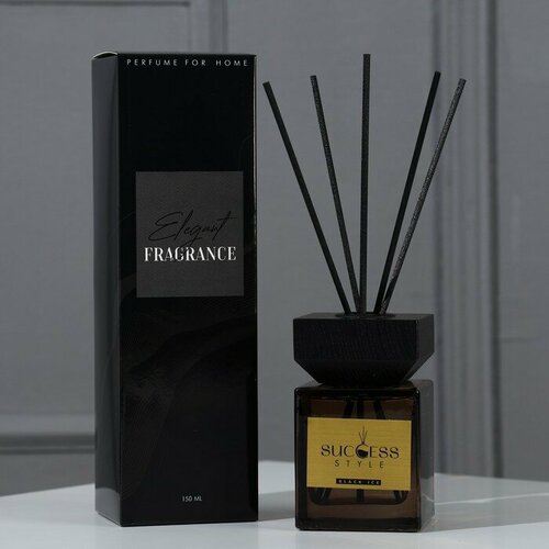 Аромадиффузор Style аромат черный лед 150 мл 1160₽