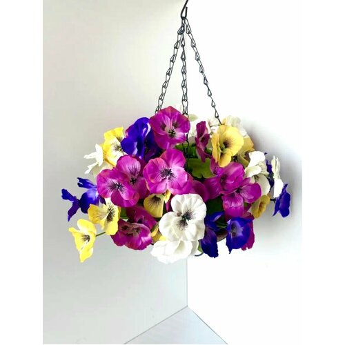 Искусственные цветы в подвесном кашпо от ФлораВи