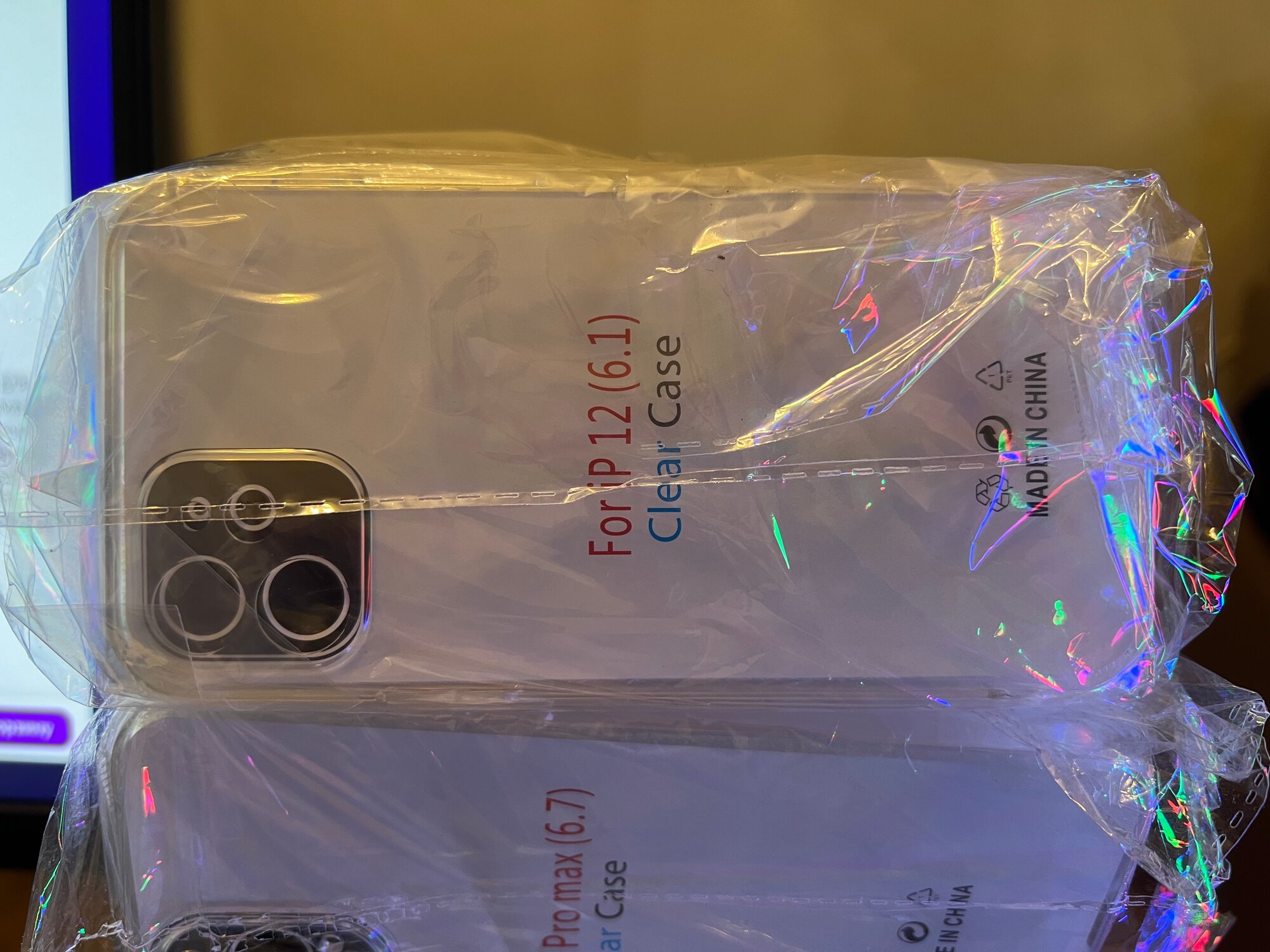 Чехол для Apple iPhone 12 - прозрачный силиконовый чехол с защитой камеры
