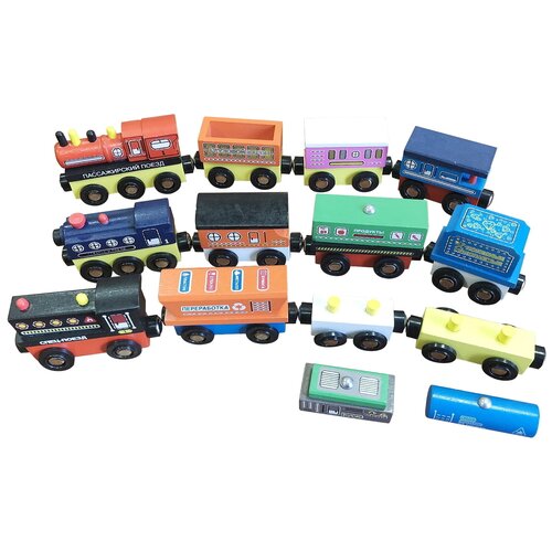 Деревянный поезд, База игрушек (набор из 3-х подвижных составов, ДП-3)