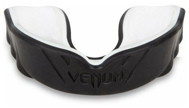 Капа боксерская Venum Challenger Black/White