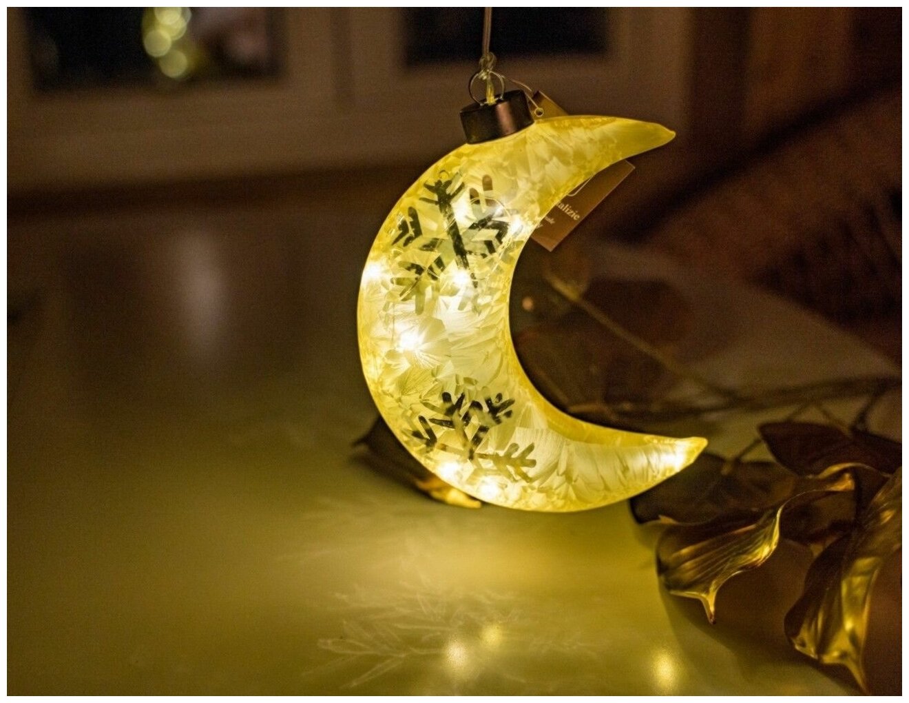 Подвесной декоративный светильник месяц В снежинках стекло золотистый тёплые белые LED-огни 17 см батарейки Due Esse Christmas