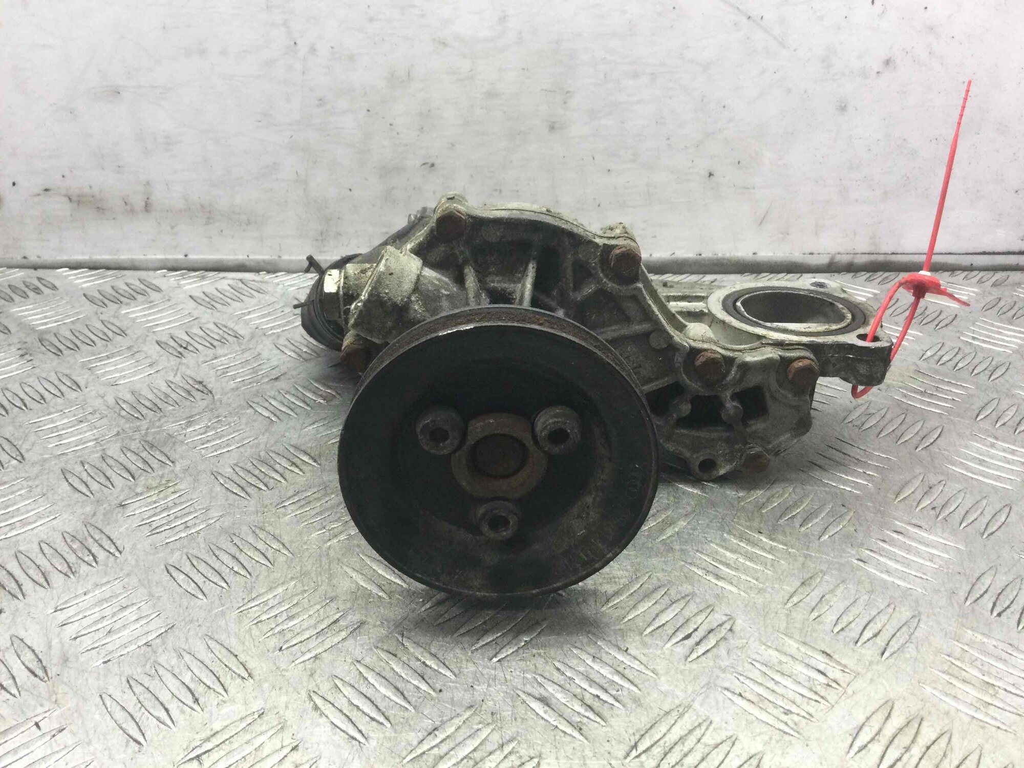 Б/У Помпа Audi A4 B5 (1994-1999) 1998 г.