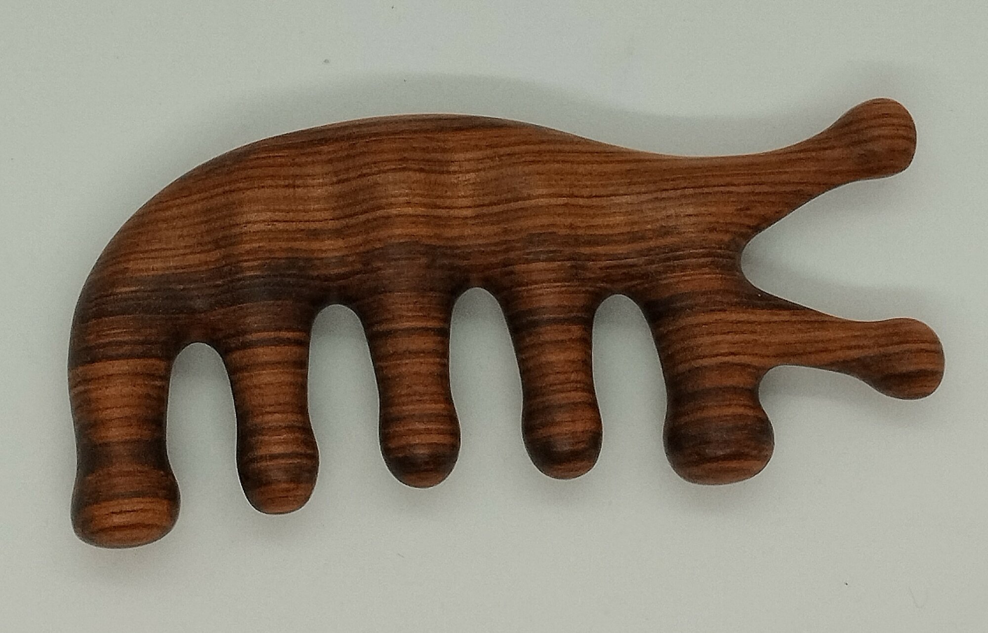 Массажная сандаловая расческа для влажных волос " Закруглённая", 12*5 см.