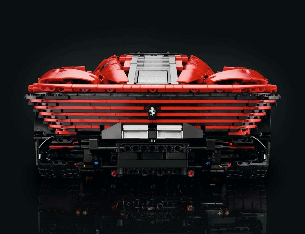 Конструктор Technic "Ferrari Daytona SP3" , 3778 деталей , техник суперкар для мальчиков Феррари Дайтона , 59см. — фото 1