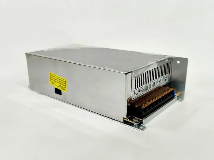 Преобразователь напряжения (инвертор) 110/220-12V 50А 600W (КОД:6647.-01)