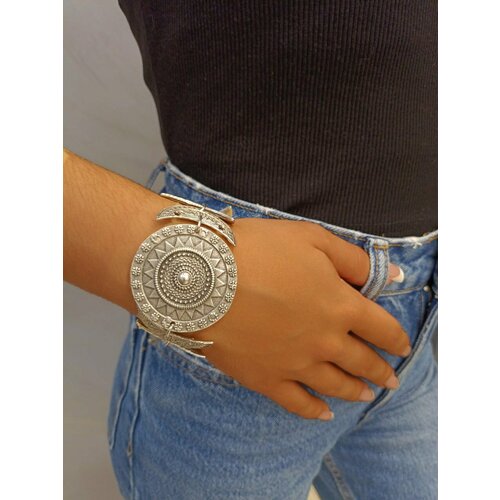 Браслет 5 шт размер 23 см серебристый 990₽