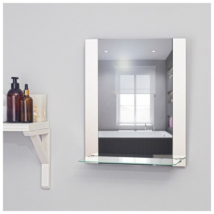 Зеркало, настенное, с полкой, 37×45 см - фотография № 1