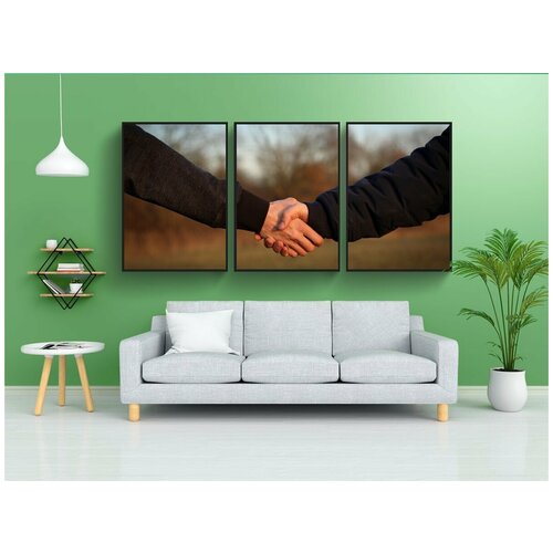 фото Набор модулных постеров для интерьера "рукопожатие, пожать руки, рука держать" 60x90 см. в тубусе, без рамки lotsprints