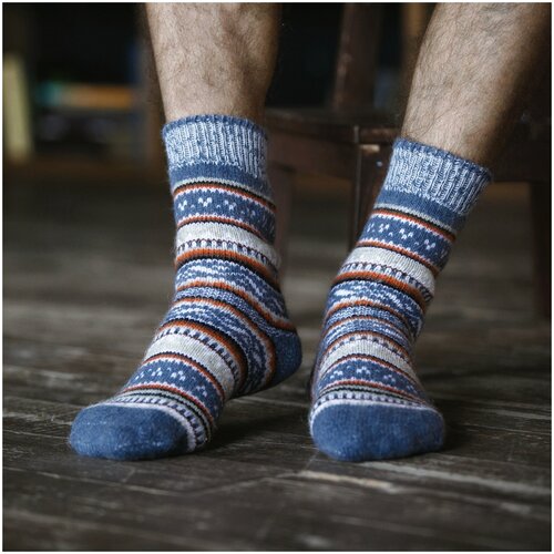 фото Мужские носки бабушкины носки, 1 пара, классические, на новый год, воздухопроницаемые, фантазийные, вязаные, на 23 февраля, размер 41-43, синий, бежевый