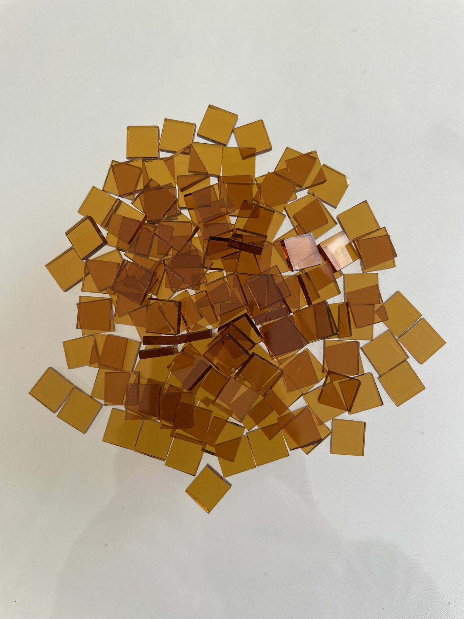 фото Мозаика из светло-коричневого прозрачного стекла, 10х10 мм, 150шт