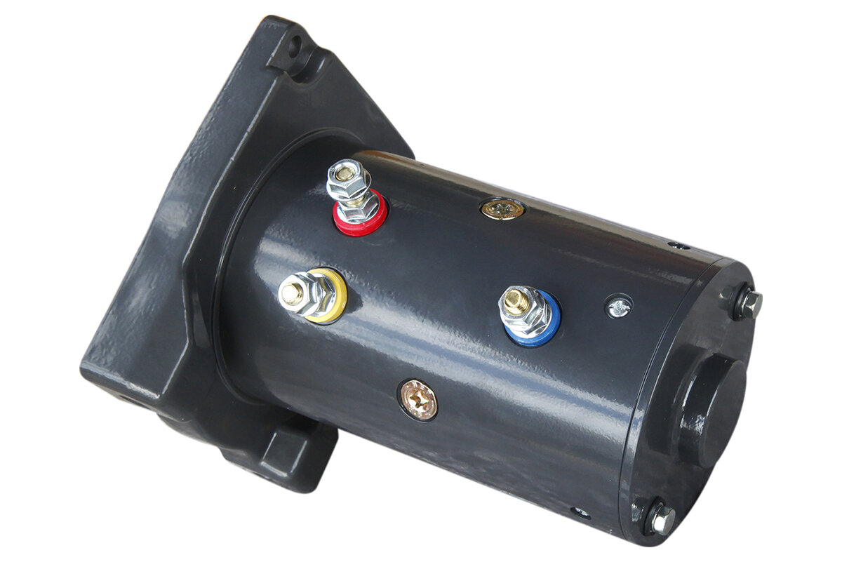 Мотор для лебедки Runva EWD10000, выходная мощность: 2,1 кВт / 2,8 л. с. — фото 1