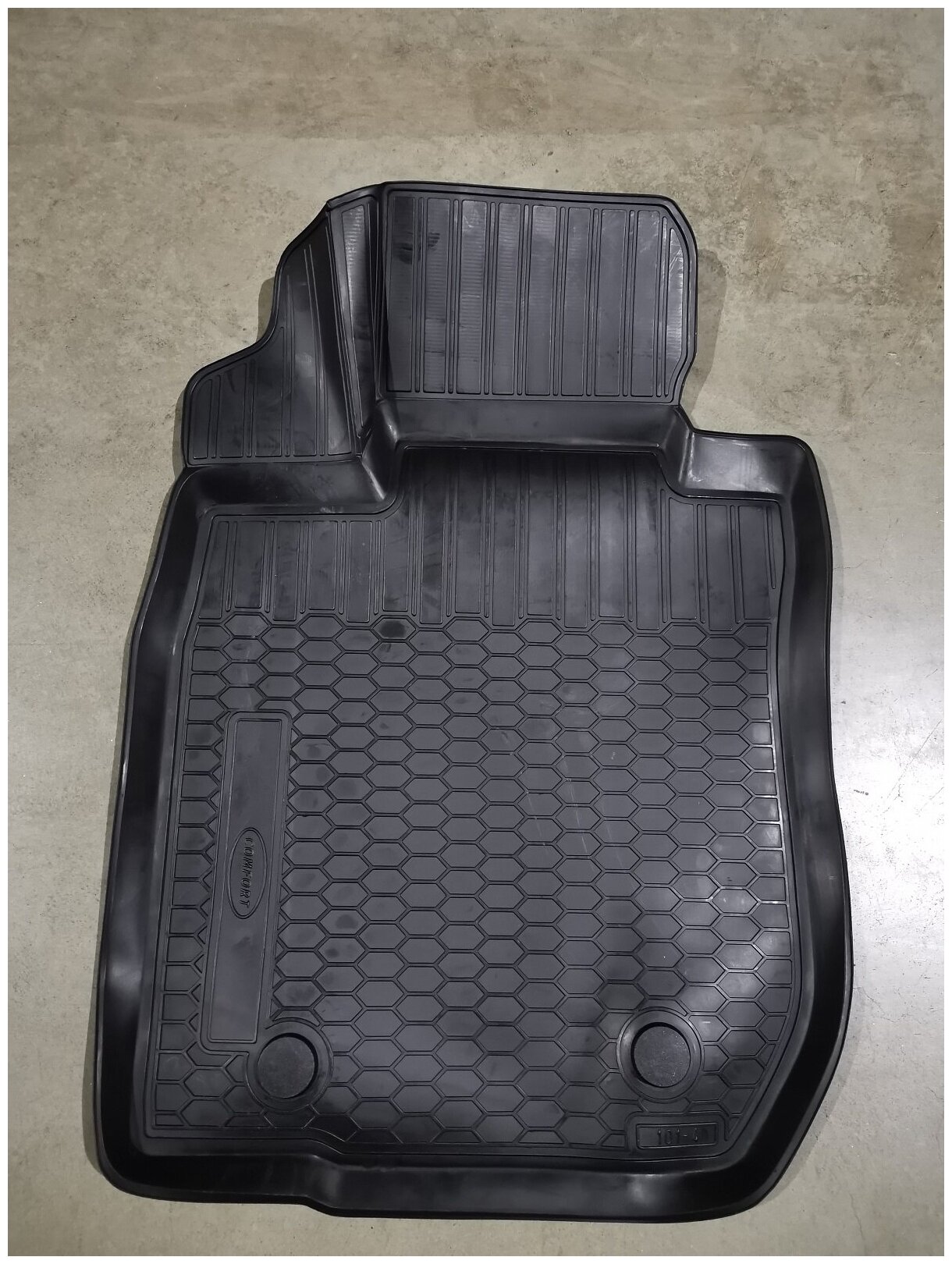 Коврик в салон водительский 1шт полиуретан с крепежом Renault Duster (HSA/M_) 2010-2015 2WD