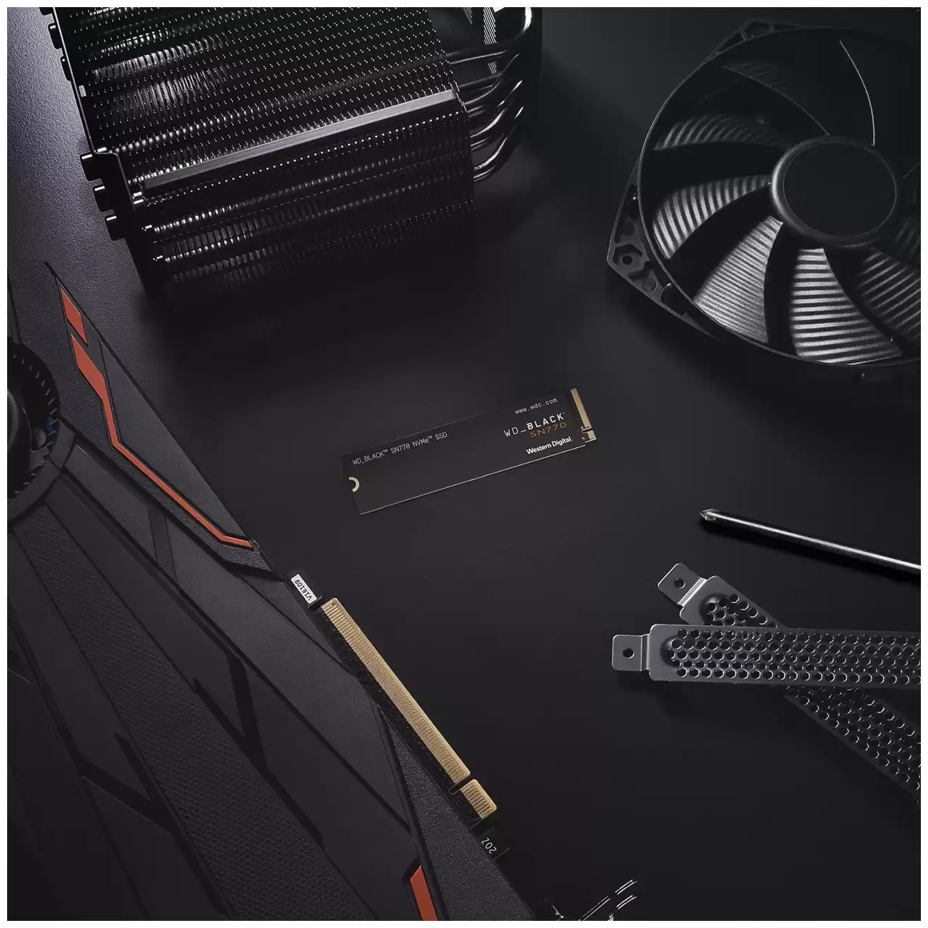 Накопитель SSD WD 2TB Black (WDS200T3X0E) - фото №2