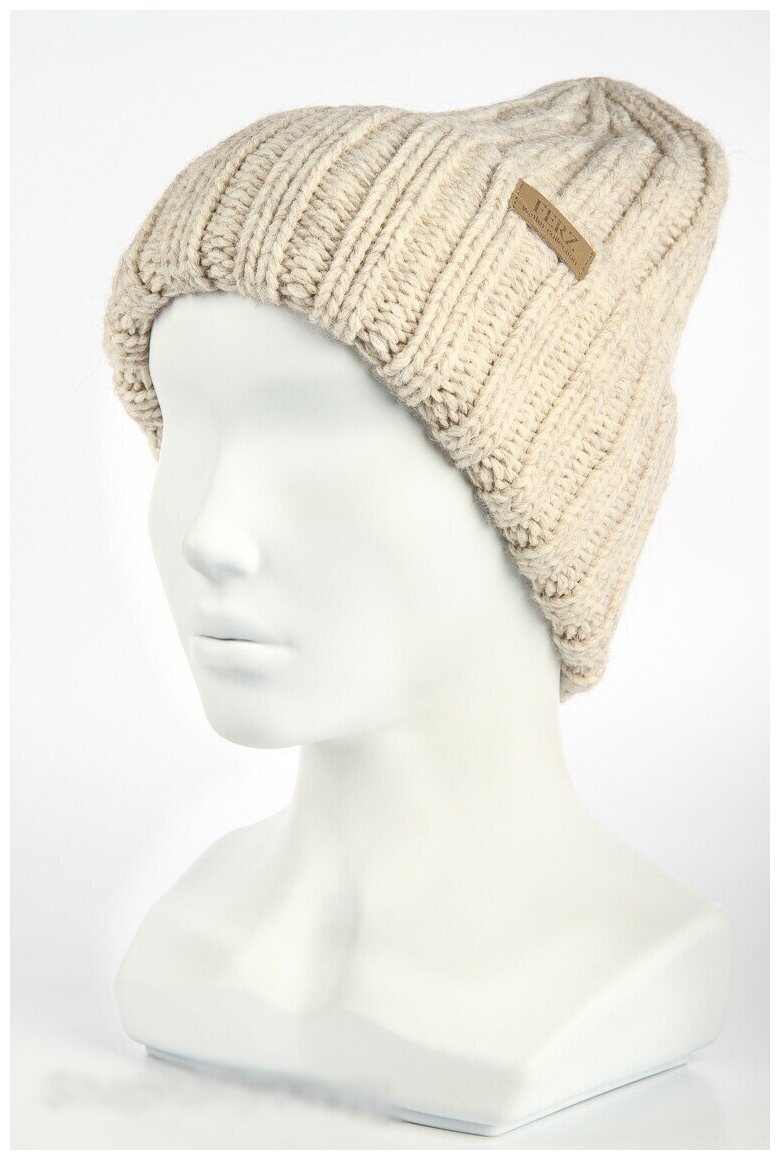 Шапка для женщин