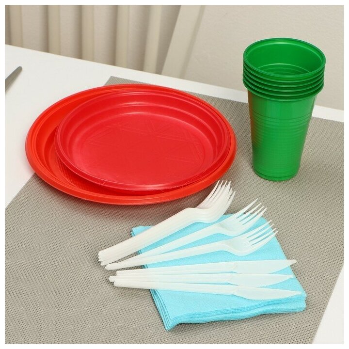 Набор одноразовой посуды Не забыли! «Светофор», тарелки d=20,5 см, d=17 см, стаканы, вилки, ножи, салфетки - фотография № 2