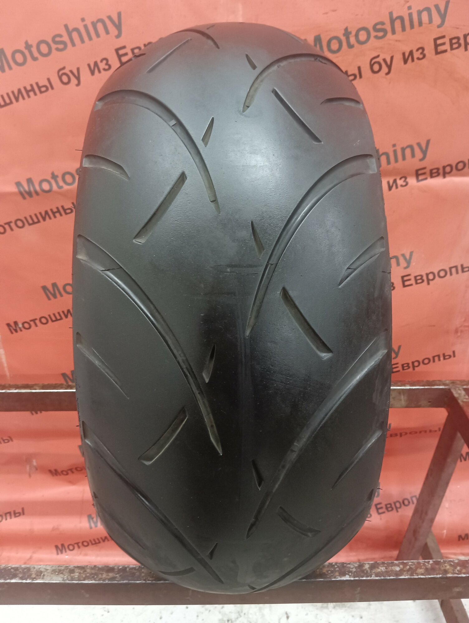 Мотошина 260/40 R18 Metzeler ME888 Marathon Ultra