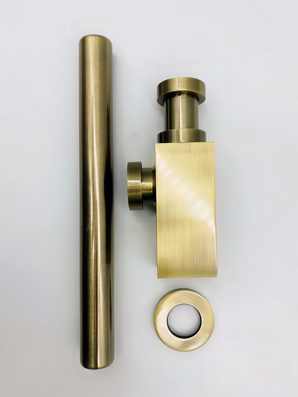 фото Сифон для раковины, цвет бронза / квадратный ViEiR арт. VRQ47S