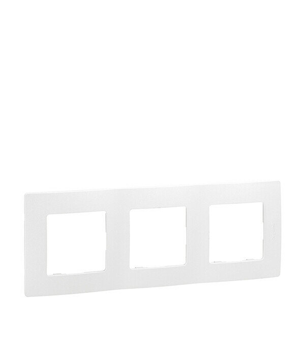 Рамка Legrand Etika трехместная белая (672503) Legrand 672503