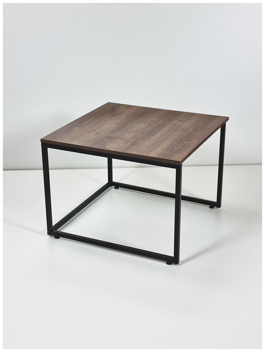 фото Журнальный столик в стиле Лофт / Столик квадратный кофейный придиванный / Стол для ноутбука Лофт