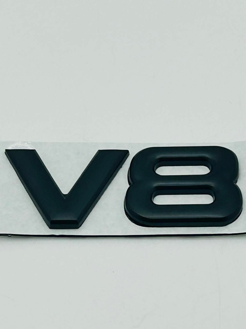 Шильдик Наклейка Эмблема V8 Black