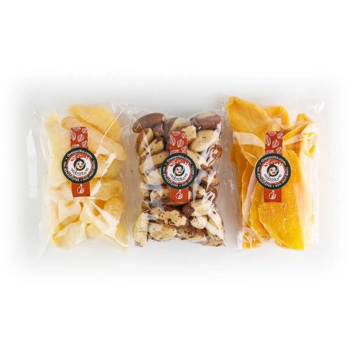 Подарочный набор с орехами и сухофруктами 