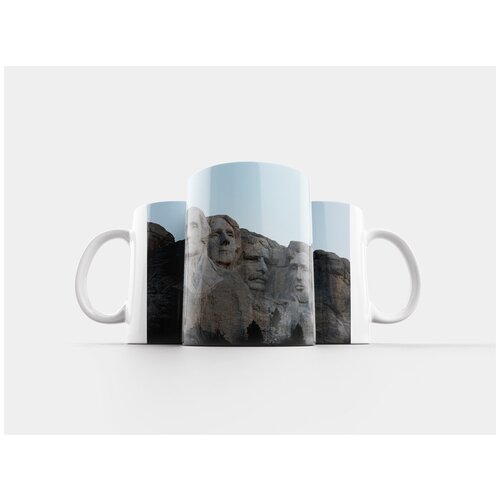 фото Кружка "гора рашмор, турист, отпуск" 320 мл lotsprints