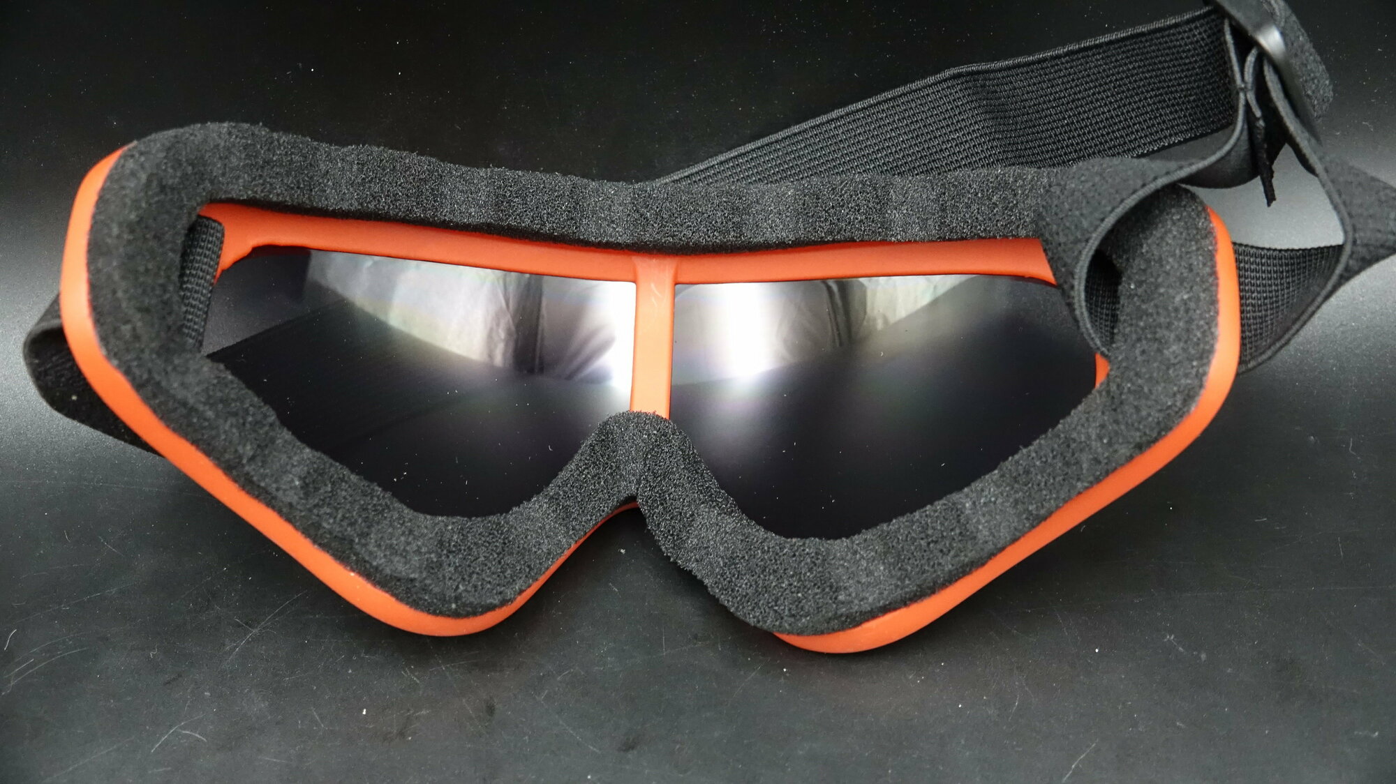 Очки защитные X400 ударопрочные, красная рамка, с защитой от ультрафиолета хамелеон