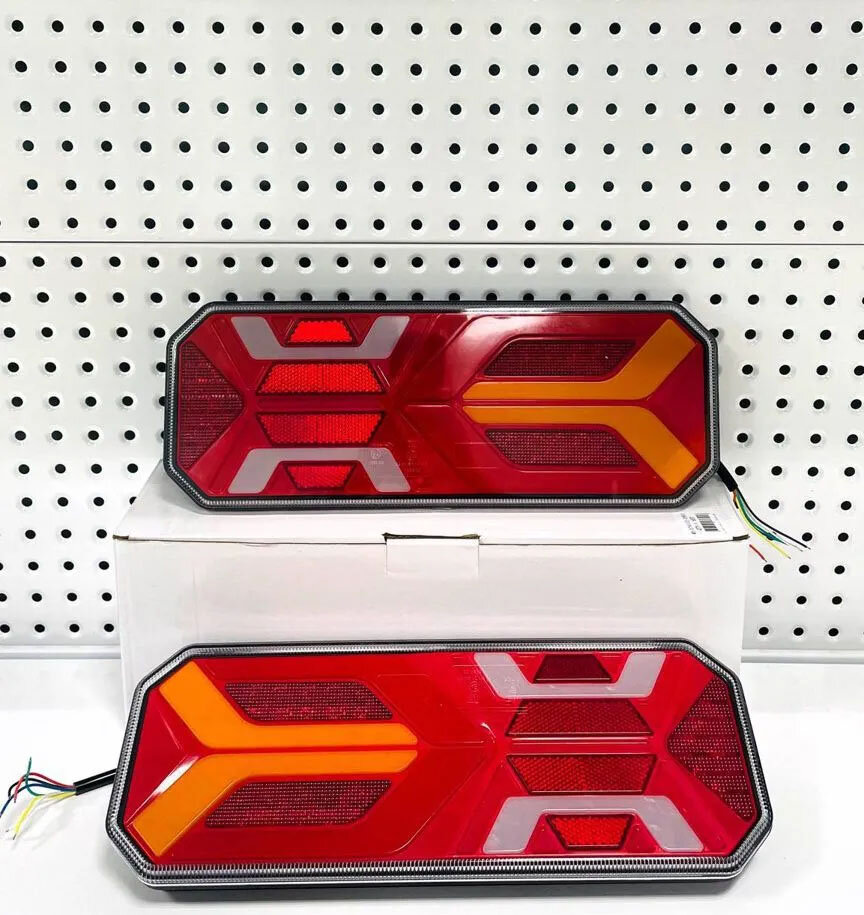 фото Фонарь задний с проводом, LED