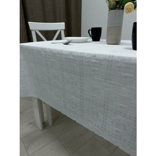 Скатерть Клеенка на стол Towa ТВ7967 ажурная белая 138x250 см