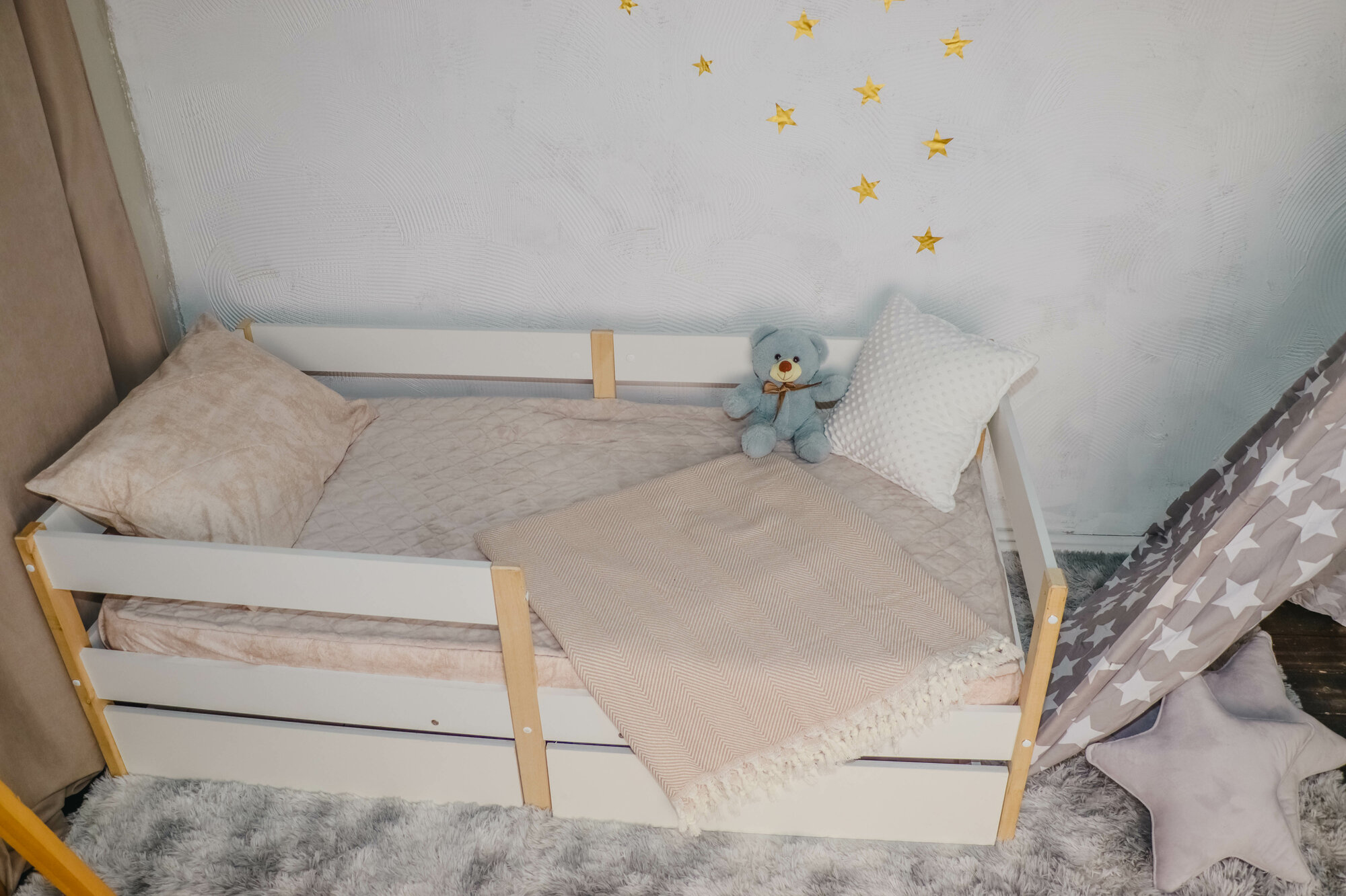 Детская деревянная кровать 80 x 160, односпальная