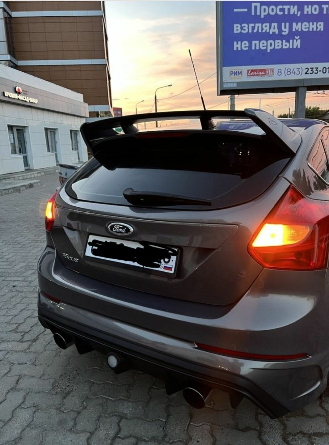 Комплект эмблем Ford Focus 3 2010-2014 до рестайлинг Черные — фото 1