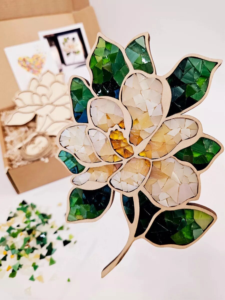 Набор для творчества мозаика стеклянная Магнолия 20 см