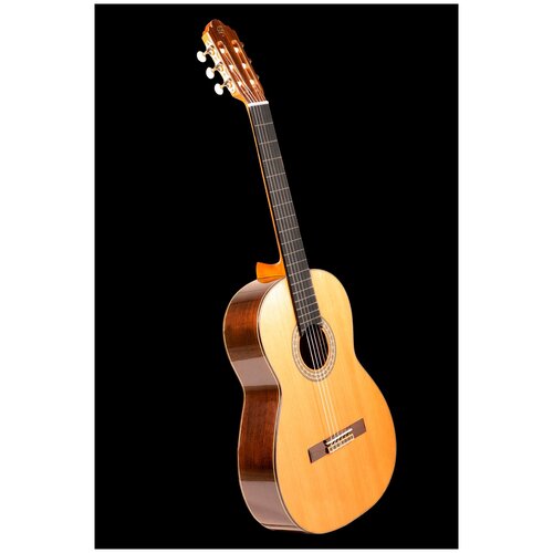 Prudencio Intermediate Classical Model 28 - гитара классическая prudencio classical initiation model 004a cedar классическая гитара