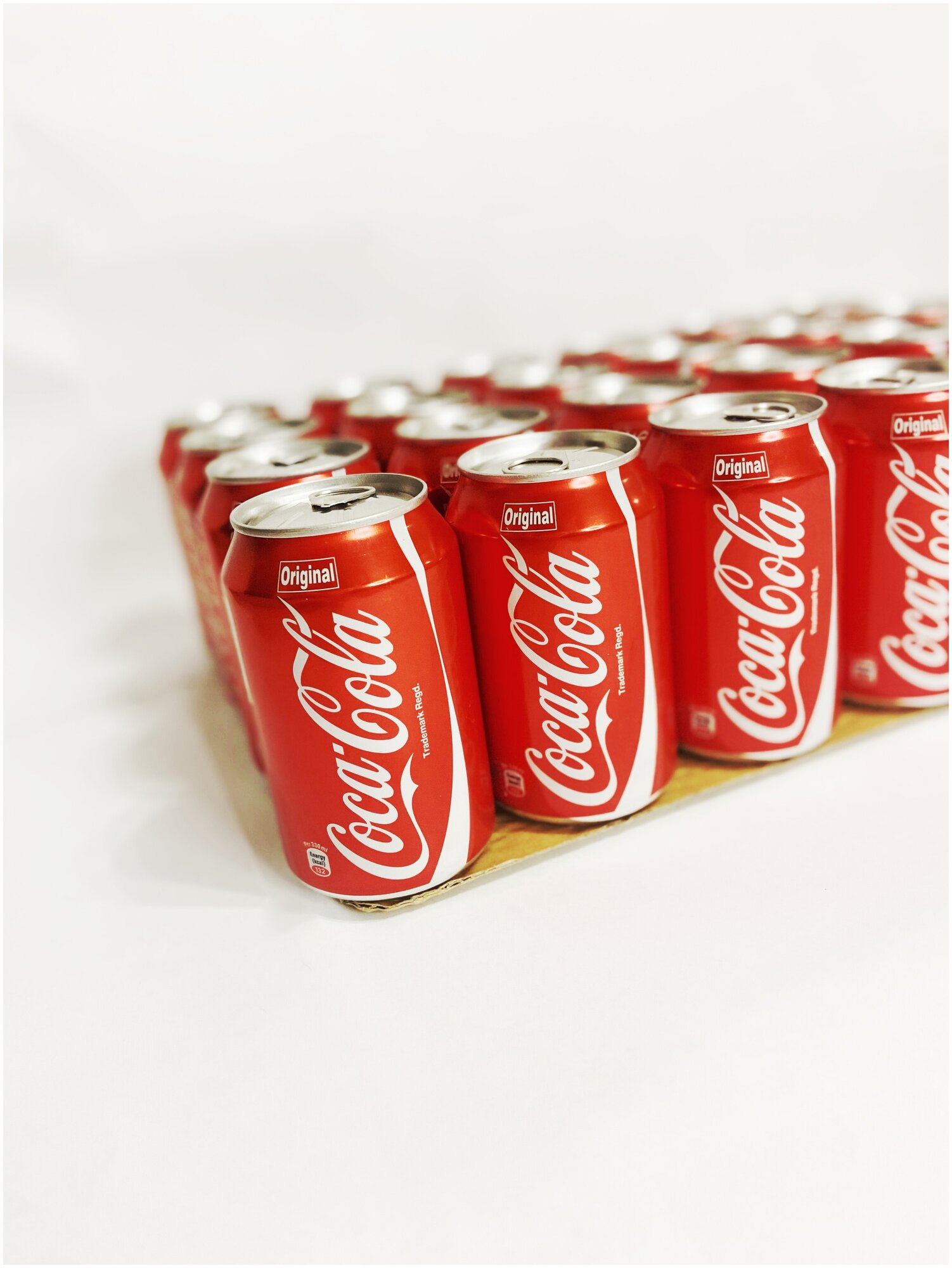 Газированный напиток Сoca-Cola Original, 0.33 л, 24 шт. - фотография № 3